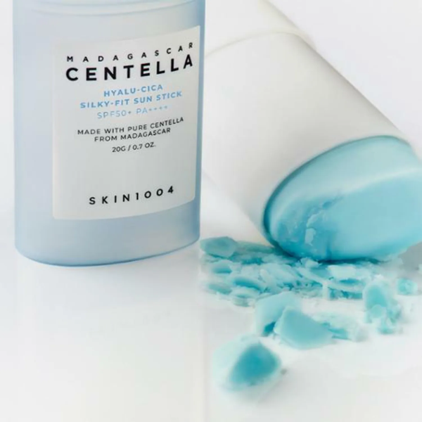 Skin1004 - Centella Hyalu-Cica Sun Stick SPF 50+ PA++++ 20G