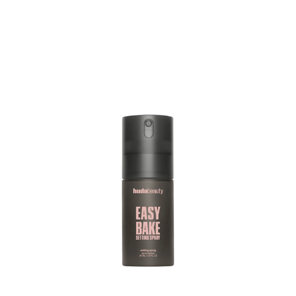 Huda Beauty – Easy Bake Spray Fixant